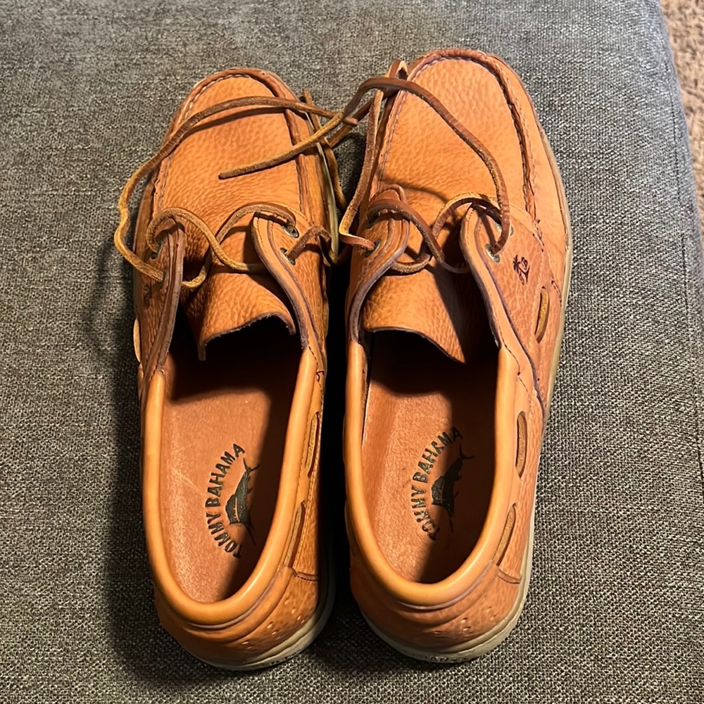 Tommy Bahama Leather shoes